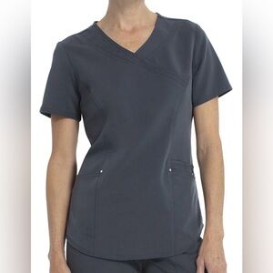 Scrubstar Ultimate Scrub Top. Size S.